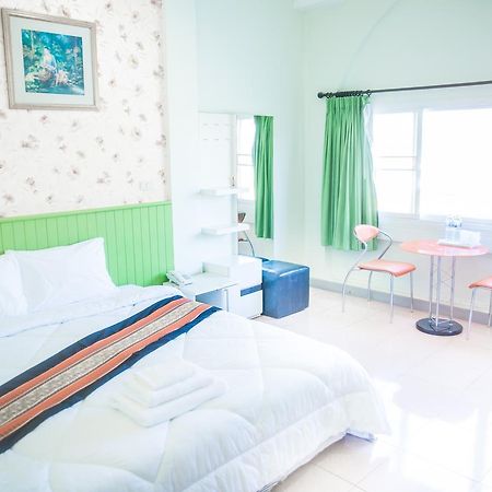 Nine Inn @ Town Phuket Екстериор снимка