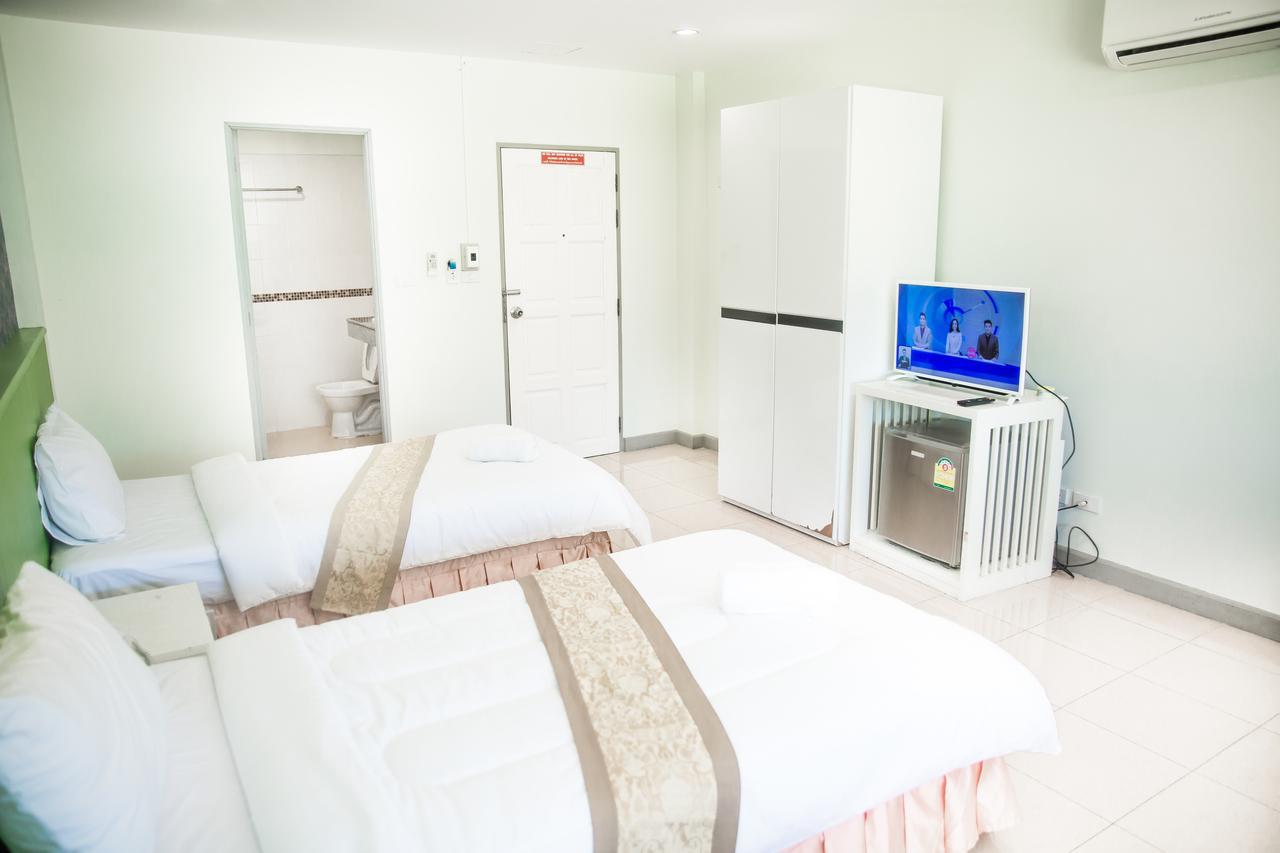 Nine Inn @ Town Phuket Екстериор снимка