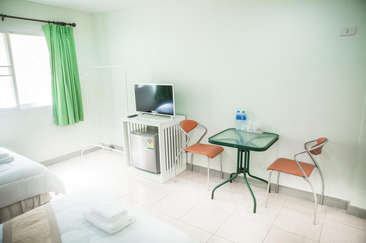 Nine Inn @ Town Phuket Екстериор снимка