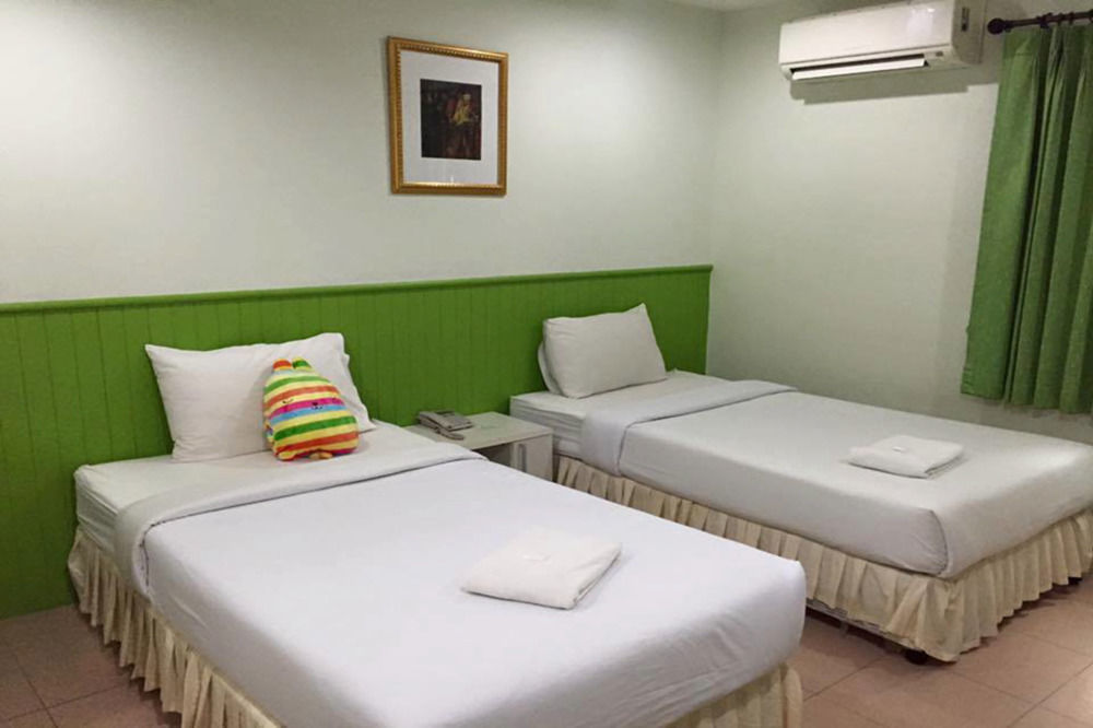 Nine Inn @ Town Phuket Екстериор снимка