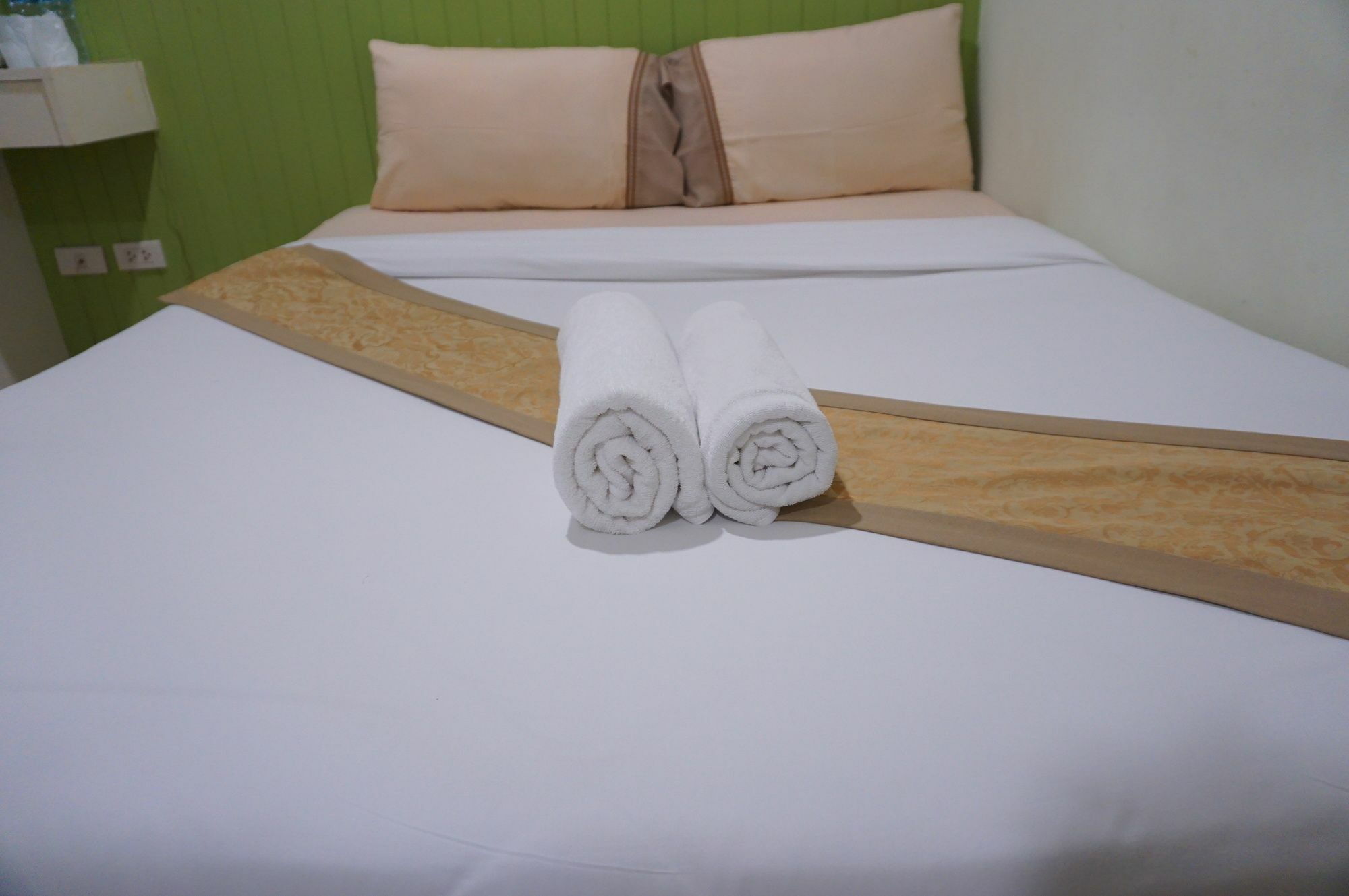 Nine Inn @ Town Phuket Екстериор снимка