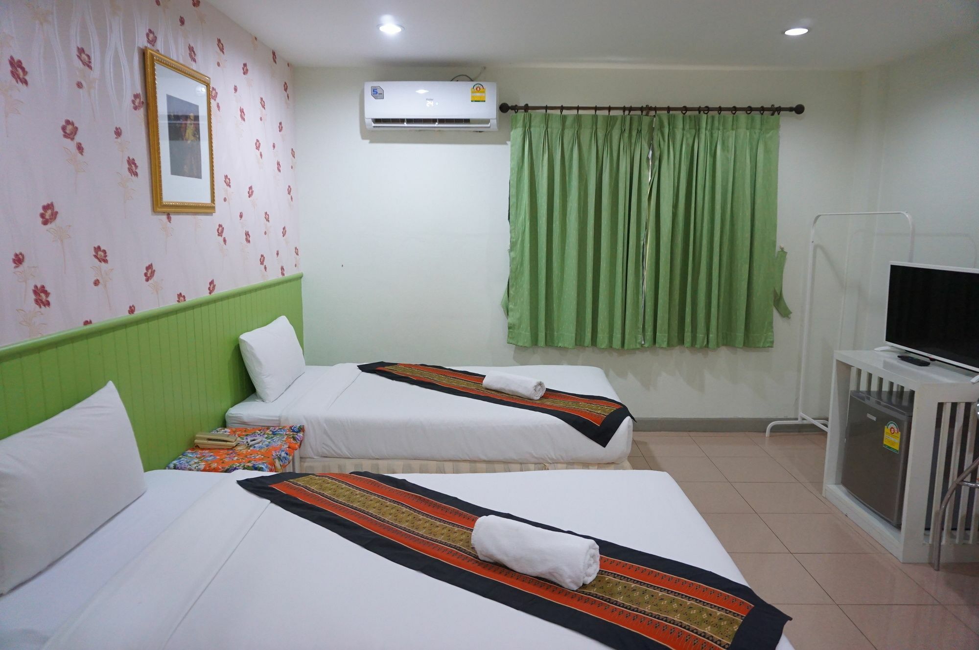 Nine Inn @ Town Phuket Екстериор снимка