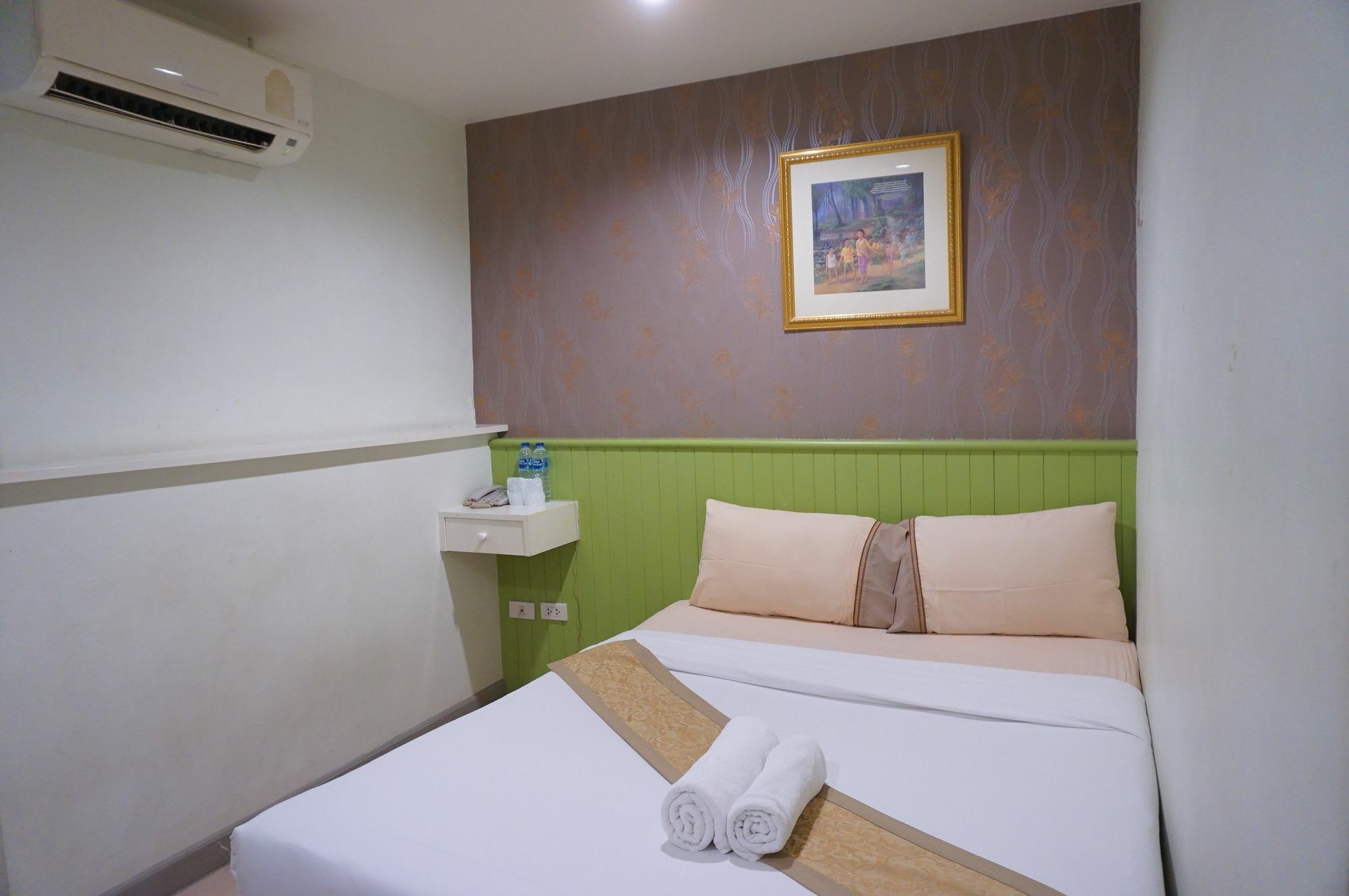 Nine Inn @ Town Phuket Екстериор снимка